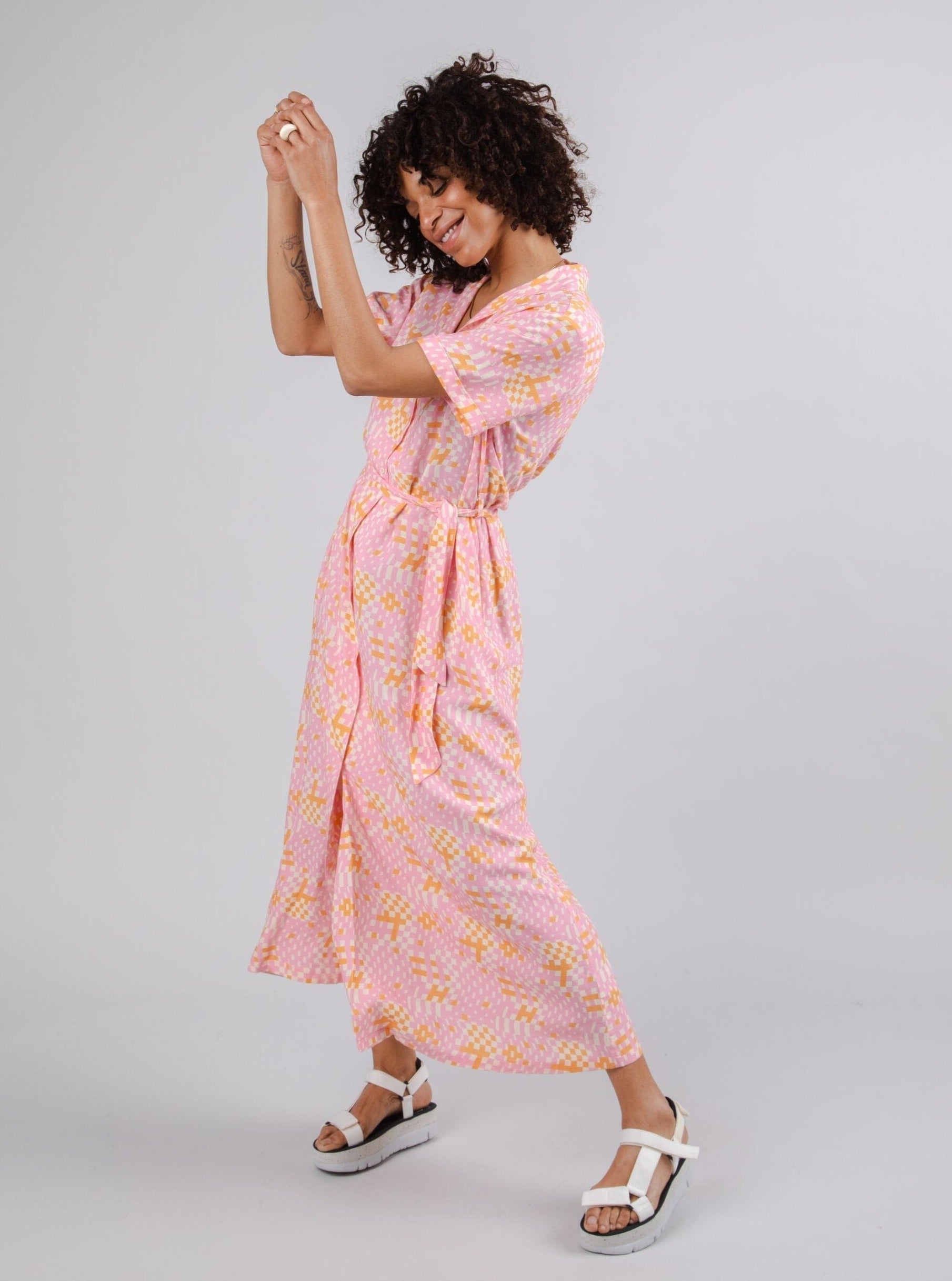 Brava Fabrics Vestidos Vestido Largo Dizzy Pink moda sostenible moda ética
