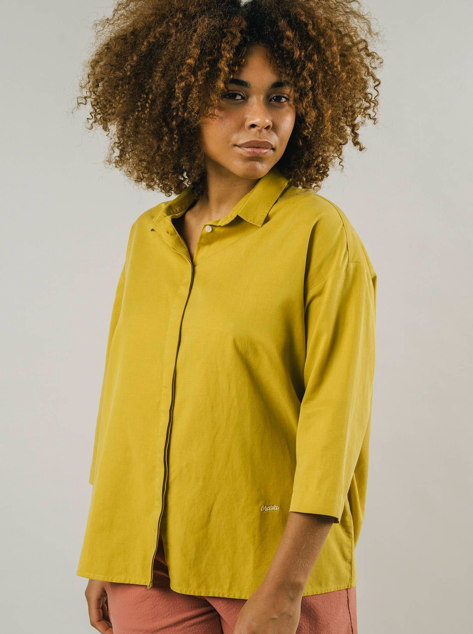 Brava Fabrics Bruses de màniga llarga Brusa Juicy Llimona moda sostenible moda ètica