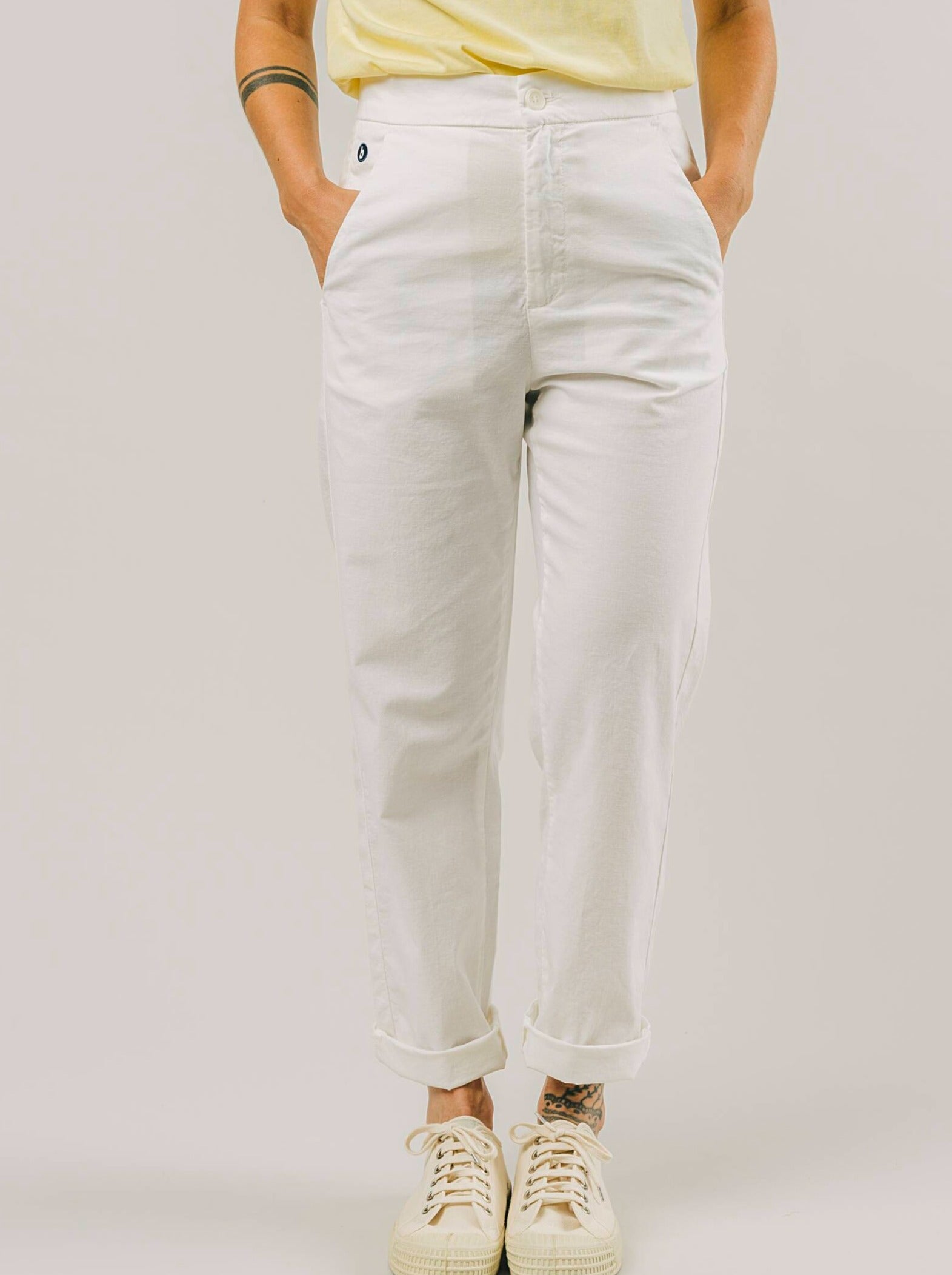 Brava Fabrics Pantalons Capri Chino Pantaló blanc moda sostenible moda ètica