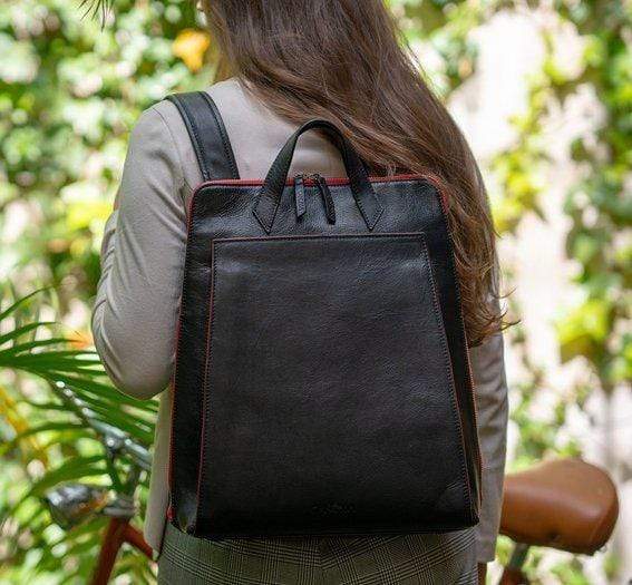 Canussa BackPacks Urban Backpack Negro / Amarillo - Mochila vegana para portátil moda sostenible moda ética