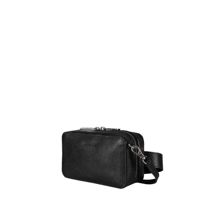 Goodforall bv Dona MY BOXY BAG Càmera amb cinturó de pell i PET reciclat. moda ètica de moda sostenible