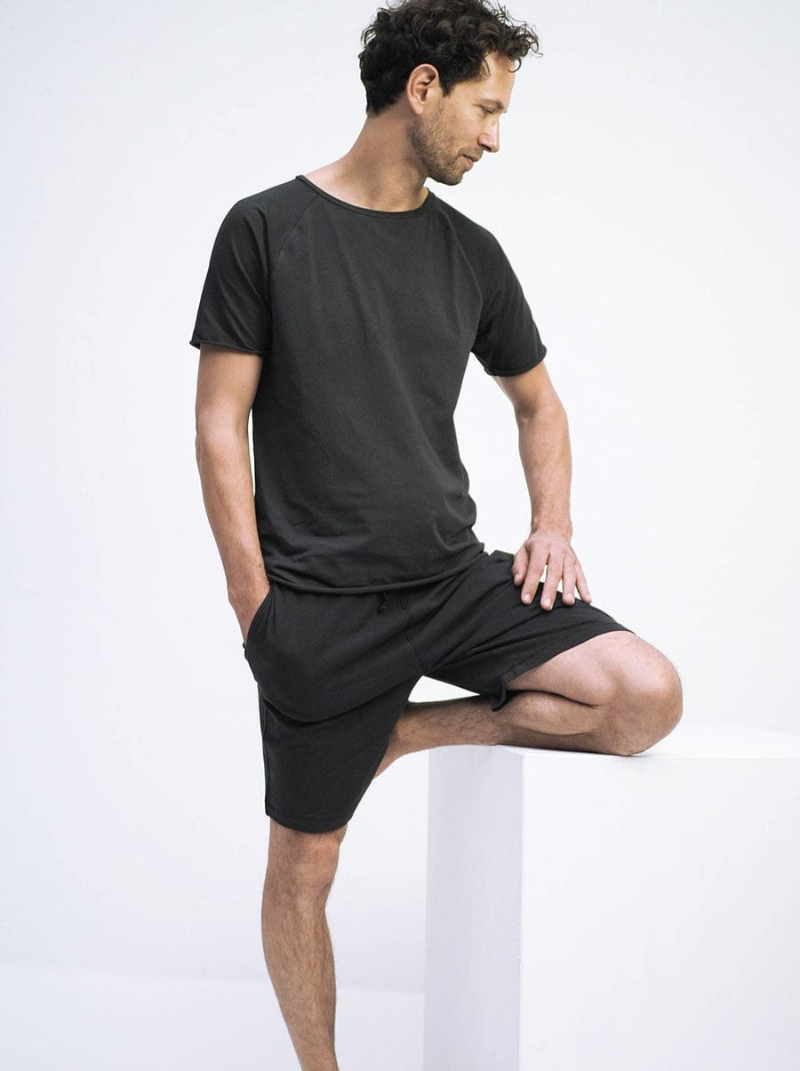 KISMET NEW IN Arjuna Tee anthracite sustainable fashion ethical fashion