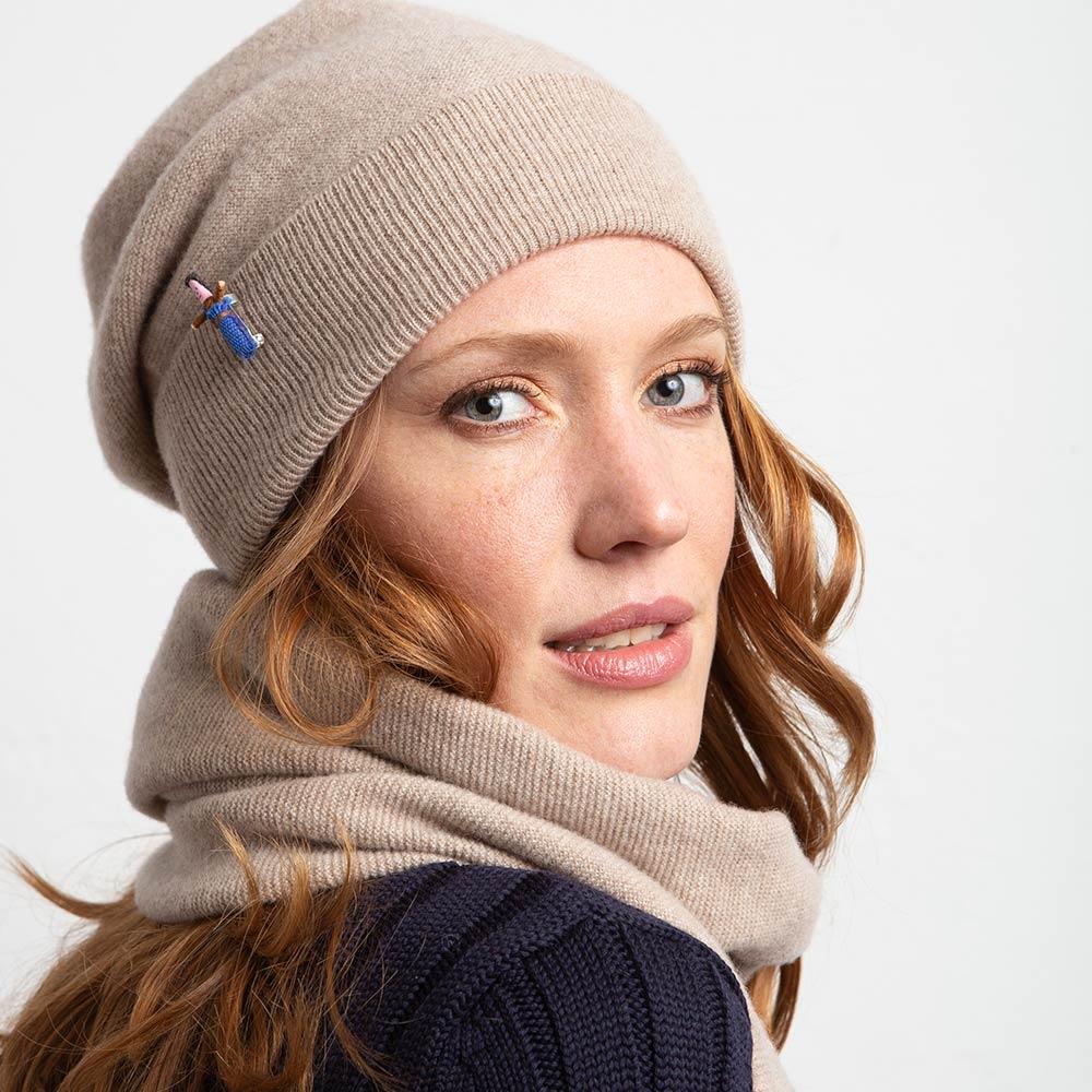 Martina Lewe hatte & tørklæder Hat i fineste merino / cashmere uld bæredygtig modeetisk mode