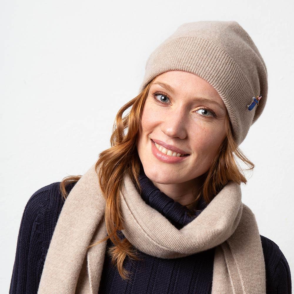 Martina Lewe hatte & tørklæder Hat i fineste merino / cashmere uld bæredygtig modeetisk mode