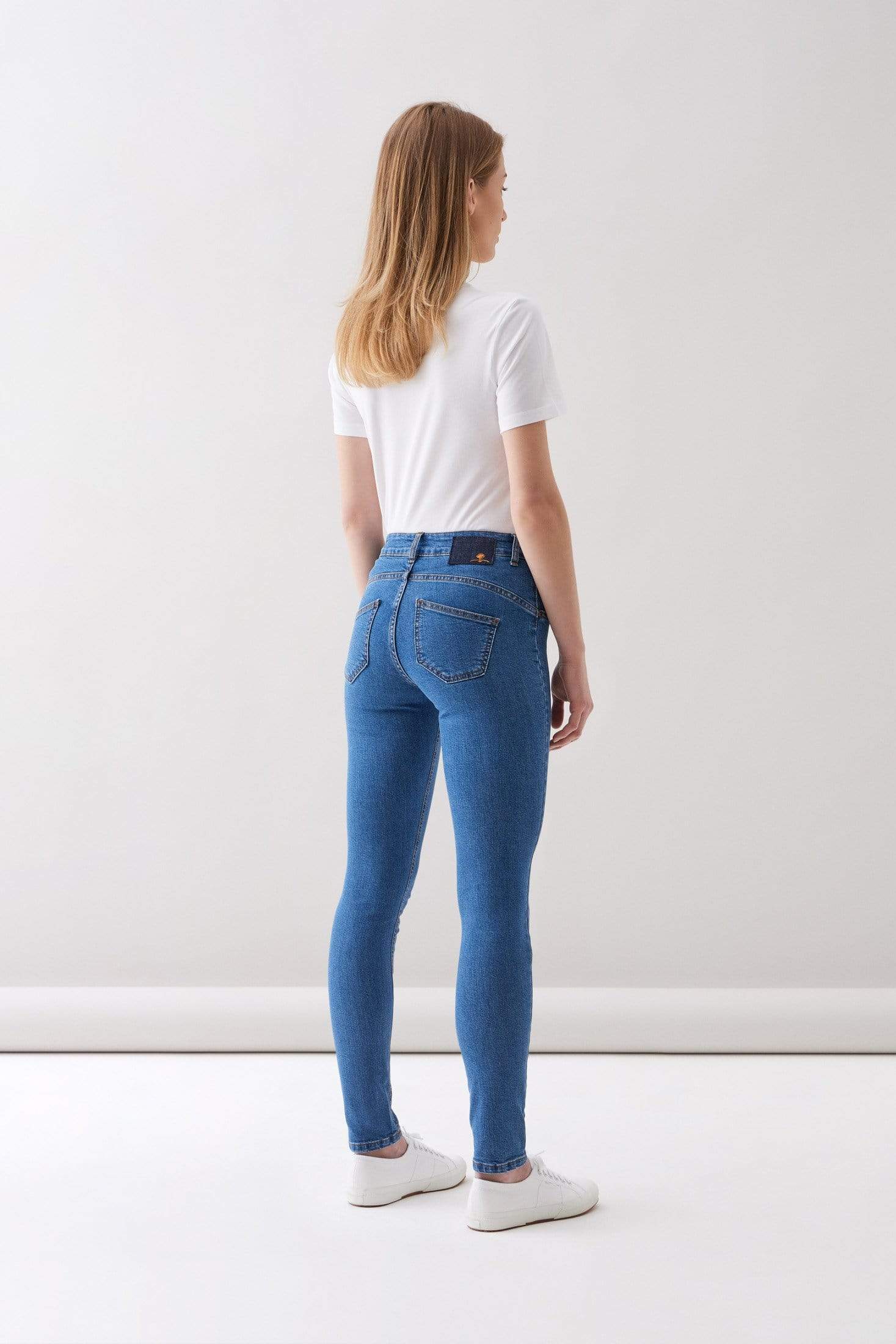 Par.co Fashion SRL pantalons Lily Light Skinny Jeans en cotó orgànic moda ètica sostenible